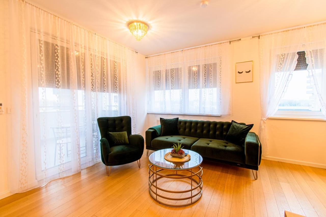 Apartman Flexible Selfcheckins 38 - - Garage - Loggia - New - Luxury - Zagreb